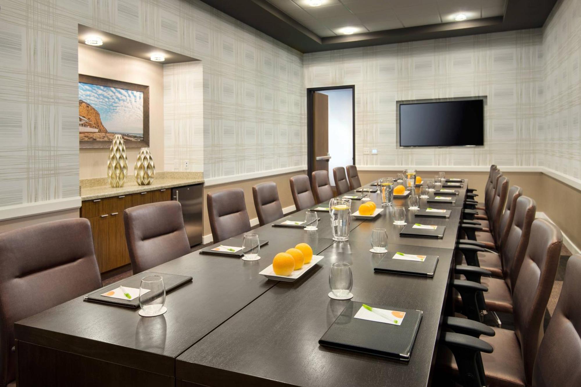 Courtyard By Marriott Irvine Spectrum Εξωτερικό φωτογραφία