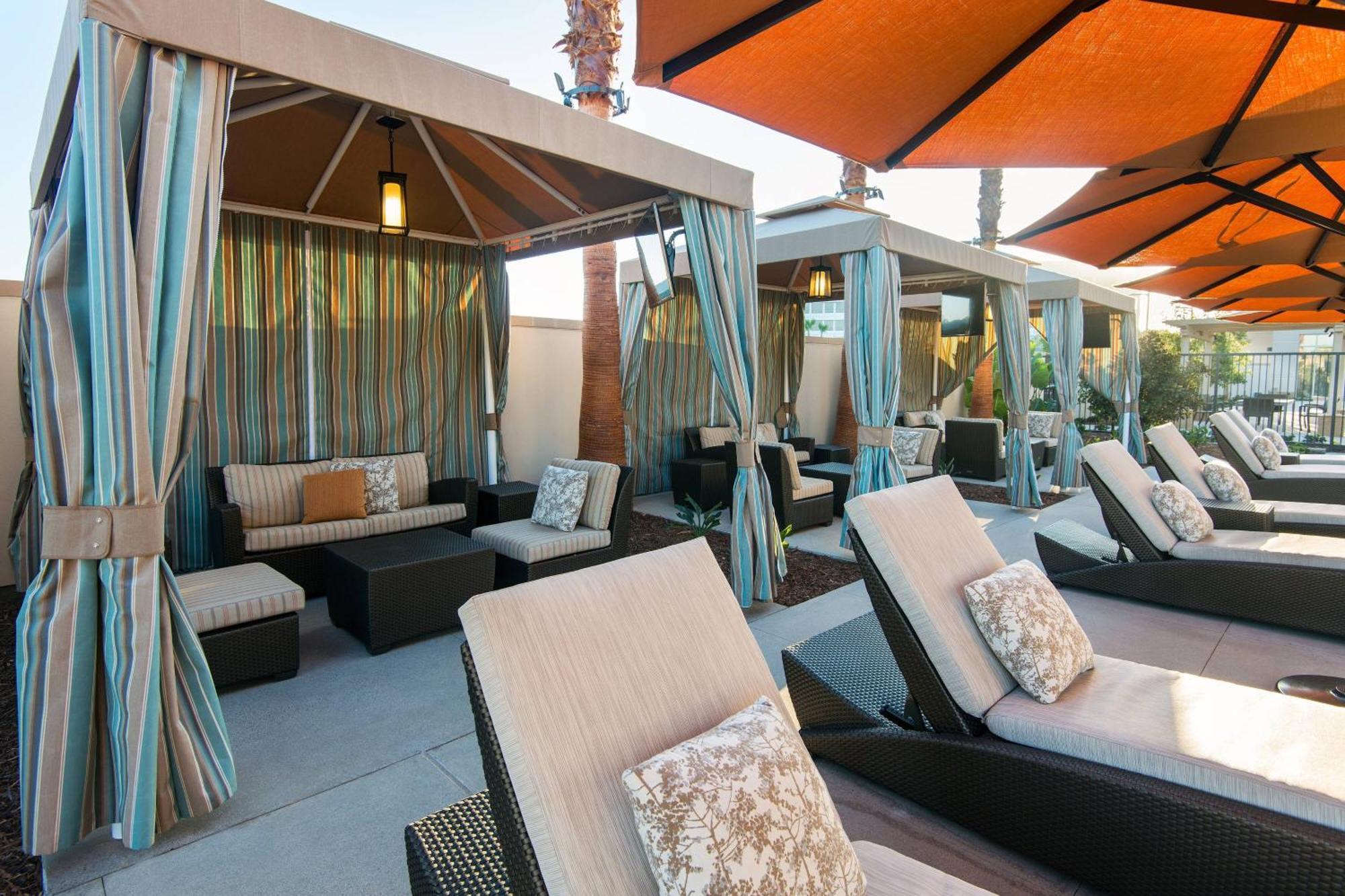 Courtyard By Marriott Irvine Spectrum Εξωτερικό φωτογραφία